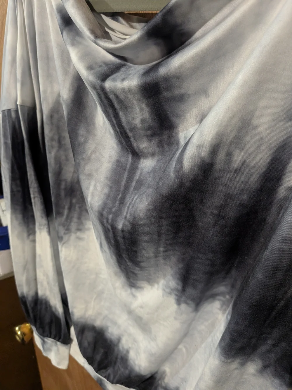 Tie-Dye Long Sleeve Women's Top in Black and White